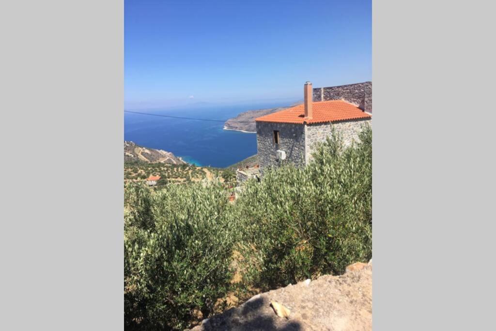 Πύργος Παραδοσιακός Με Μαγευτική Θέα - Villa Traditional Tower With Amazing Sea View Areopoli Exterior foto
